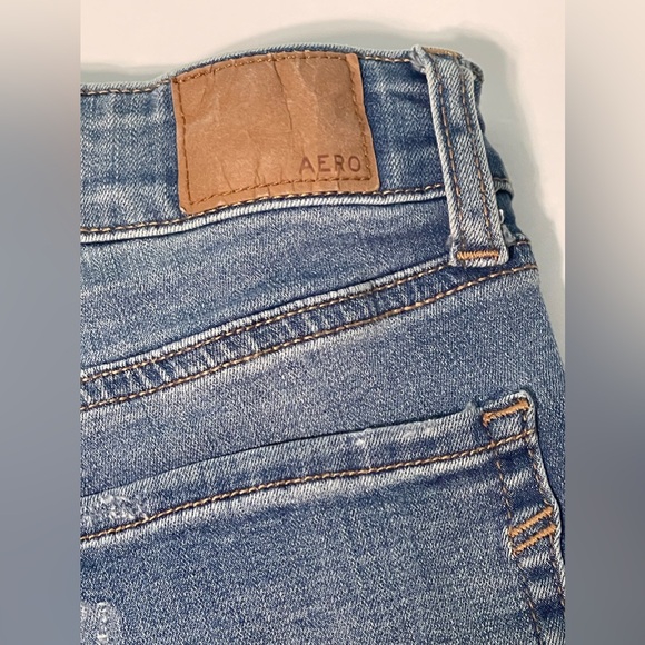 Aeropostale Jean Shorts Womens Size 0 Distressed High Rise Midi Stretch - Picture 4 of 6